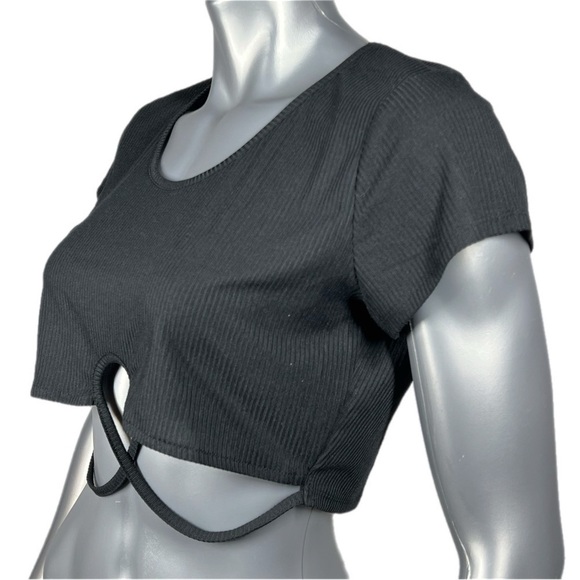 Jolie & Joy | Ribbed Black Short Sleeve Crop Top with front loop detail nwt - Picture 6 of 9